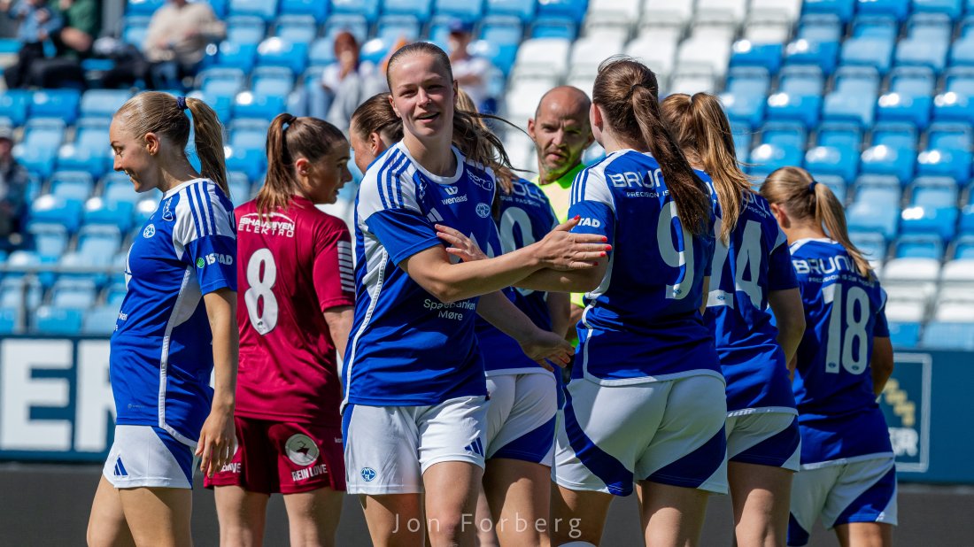 MOLDE - KROKELVDALEN-B69I7122.jpg