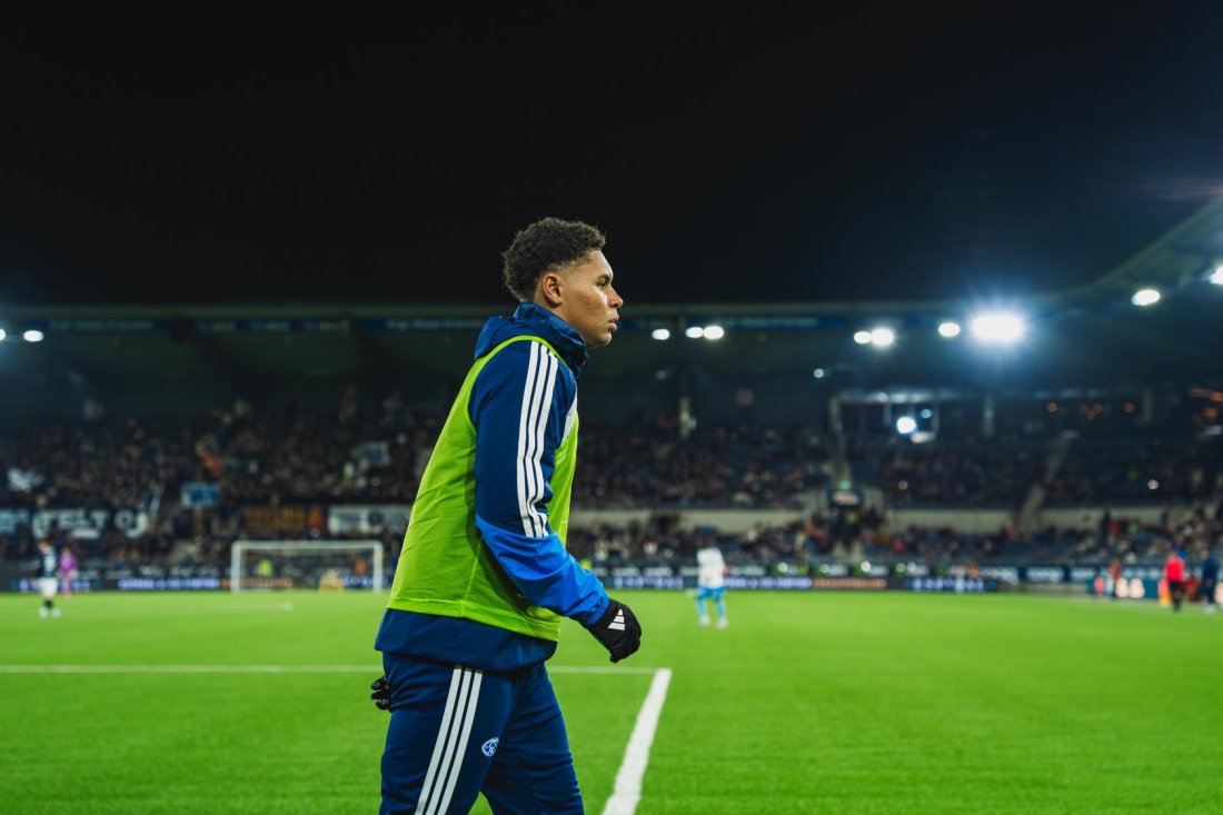 Daniel i oppvarming under forrige helgs kamp mot Viking.