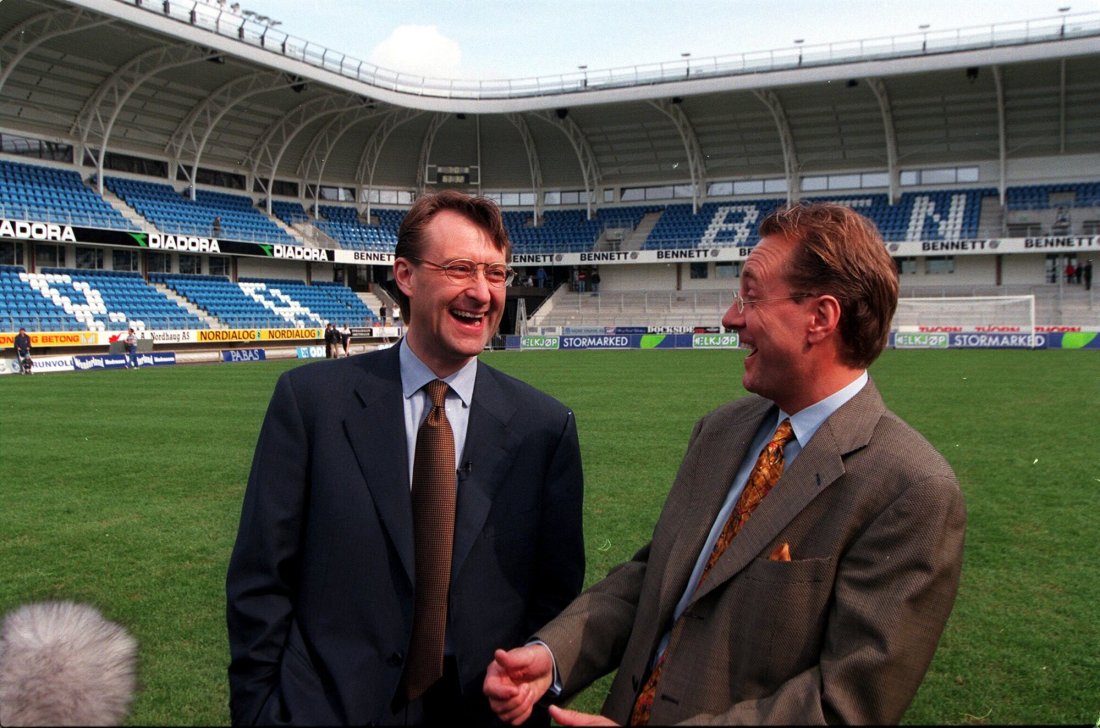 God stemning med Bjørn Rune Gjelsten og Kjell Inge Røkke med ny stadion og brakseier mot Lillestrøm. Scan-foto: Per Tormod Nilsen