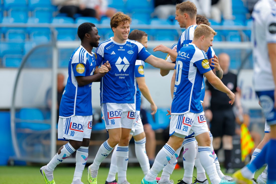 Moldejubel etter 2-0 signert Emil Breivik. Foto: Svein Ove Ekornesvåg / NTB
