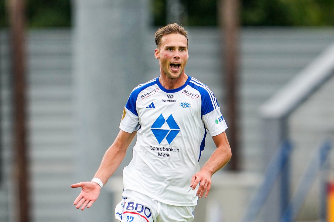 Magnus Grødem var nær å score rett før pause, men fikk tellende resultat i 2. omgang. Foto: Beate Oma Dahle / NTB