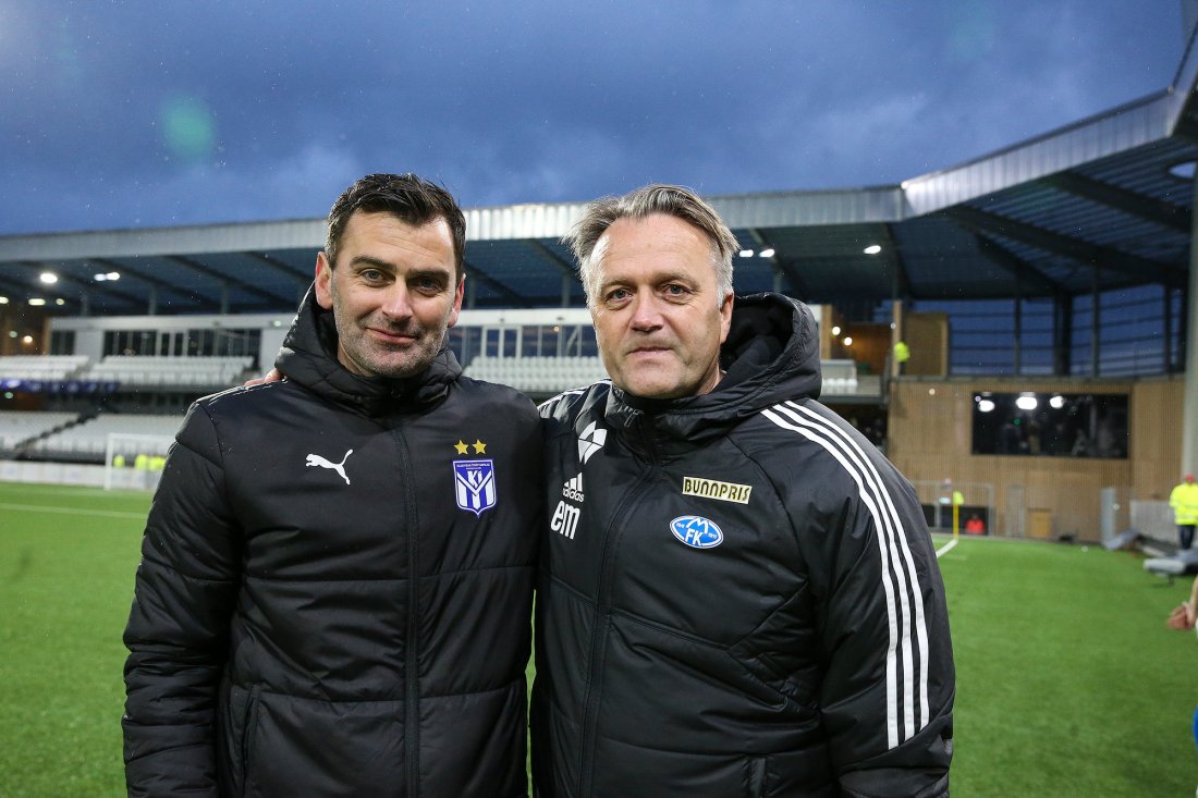Moldemøte på Færøyene: Klaksvik-trener Magne Hoseth og Molde-trener Erling Moe. Foto: Jens Kr. Vang / NTB