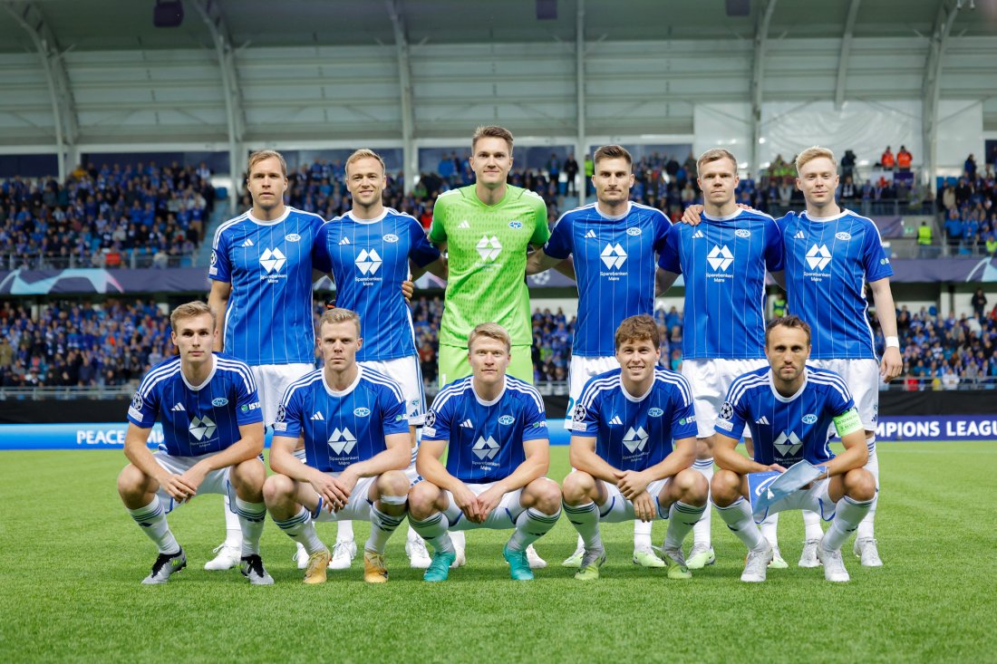 Moldes startellever mot Galatasaray på Aker Stadion: Bak fra venstre Martin Bjørnbak, Martin Ellingsen, Jacob Karlstrøm, Kristoffer Haugen, Eirik Haugan, Ola Brynhildsen. Foran fra venstre: Sivert Mannsverk, Erling Knudtzon, Kristian Eriksen, Emil Breivik og Magnus Wolff Eikrem. Foto: Svein Ove Ekornesvåg / NTB