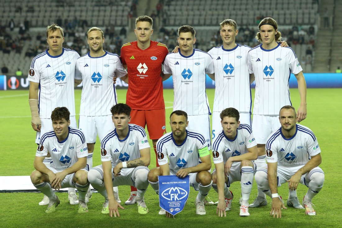 Moldes 11 fra start: Bak fra venstre Marrtin Bjørnbak, Martin Ellingsen, Jacob Karlstrøm, Kristoffer Haugen, Anders Hagelskjær, Casper Øyvann. Foran fra venstre Emil Breivik, Mathias Fjørtoft Løvik, Magnus Wolff Eikrem, Markus Kaasa og Veton Berisha. Foto: Ehtiram Jabi, AP/NTB