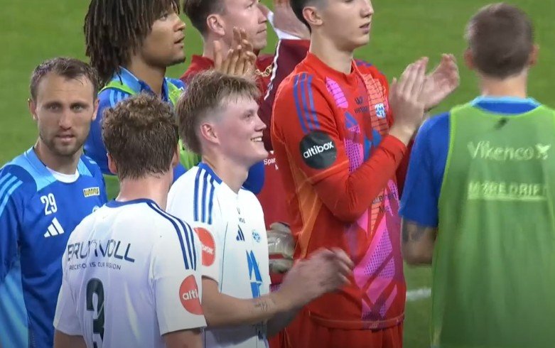 Molsdespillerne takket publikum i Belgia etter å ha tatt seg videre til playoff. Skjermbilde fra Romsdals Budstikkes TV-sending.