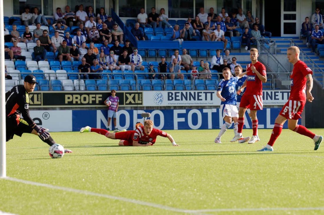 Markus André Kaasasetter inn 1-0. Foto: Svein Ove Ekornesvåg / NTB