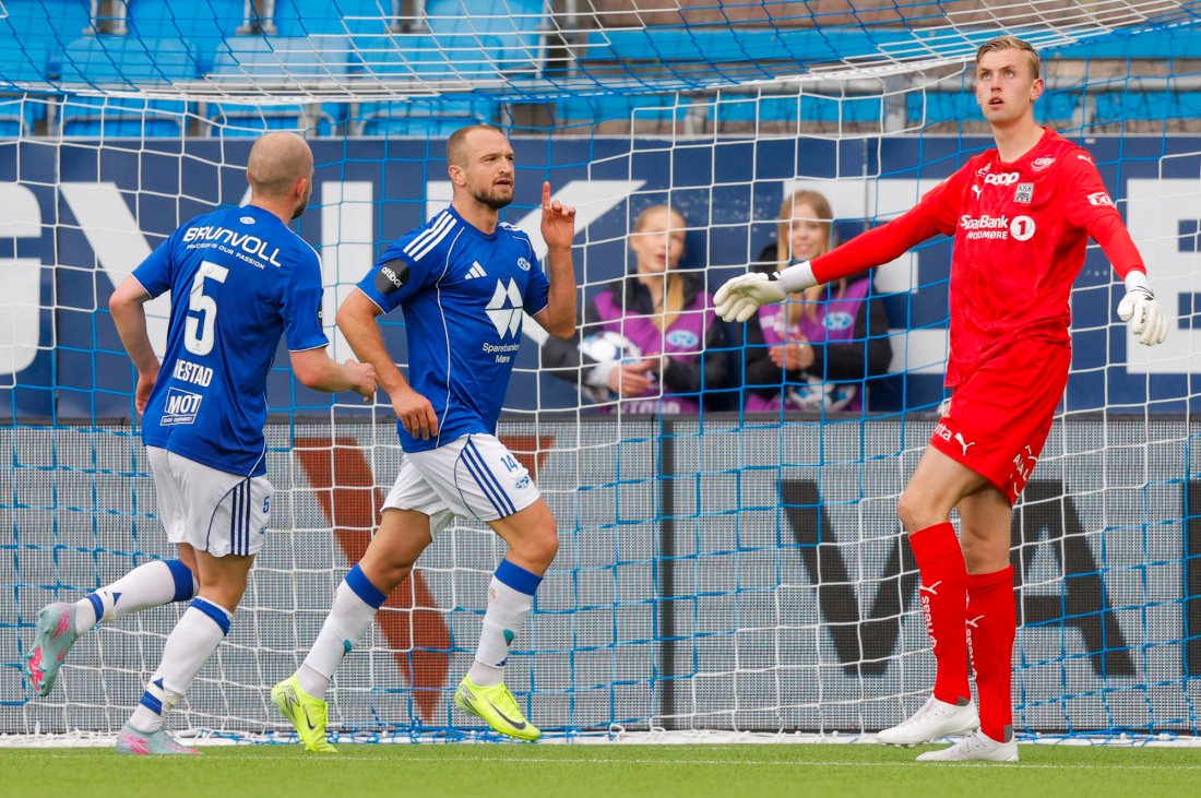 2-0! Veton Berisha satte inn Moldes andre mål. Foto: Svein Ove Ekornesvåg / NTB