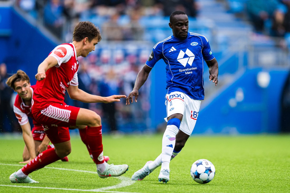 Caleb Zady Sery var frisk på venstrekanten for Molde. Foto: Marius Simensen / NTB