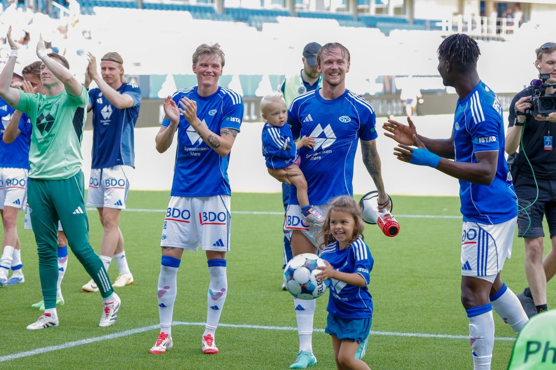 God stemning etter opptur på jazz-lørdagen i Molde. Foto: Svein Ove Ekornesvåg / NTB