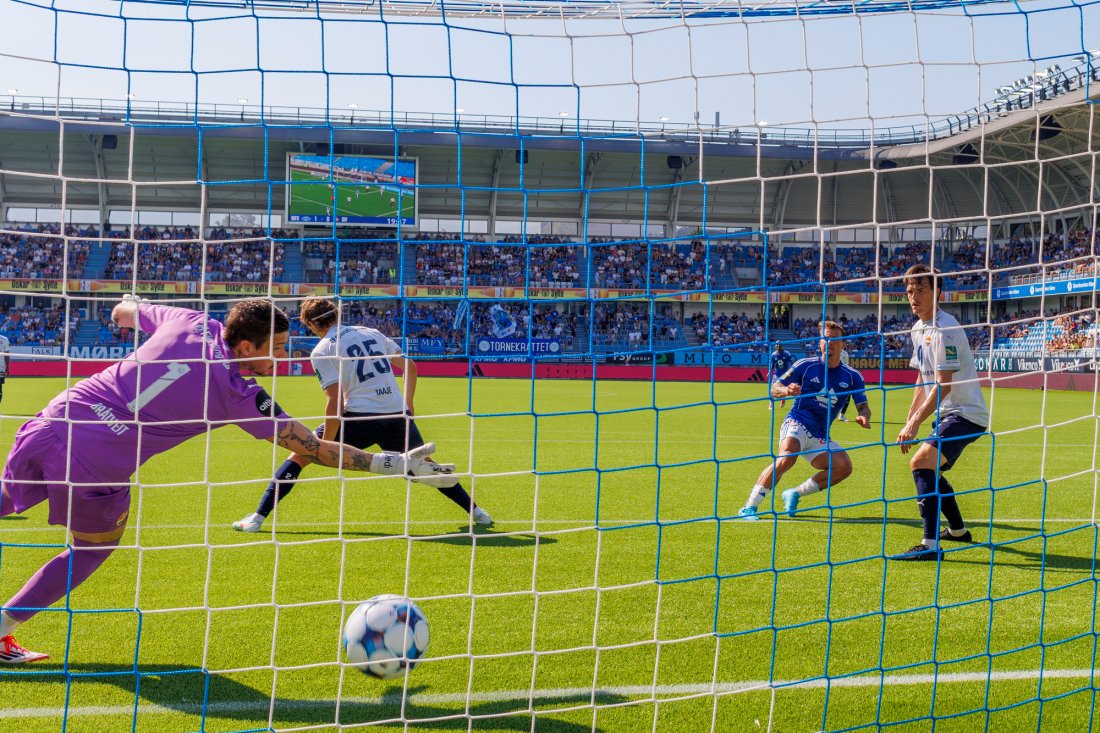 Fredrik Gulbrandsen satte inn 2-0. Foto: Svein Ove Ekornesvåg / NTB