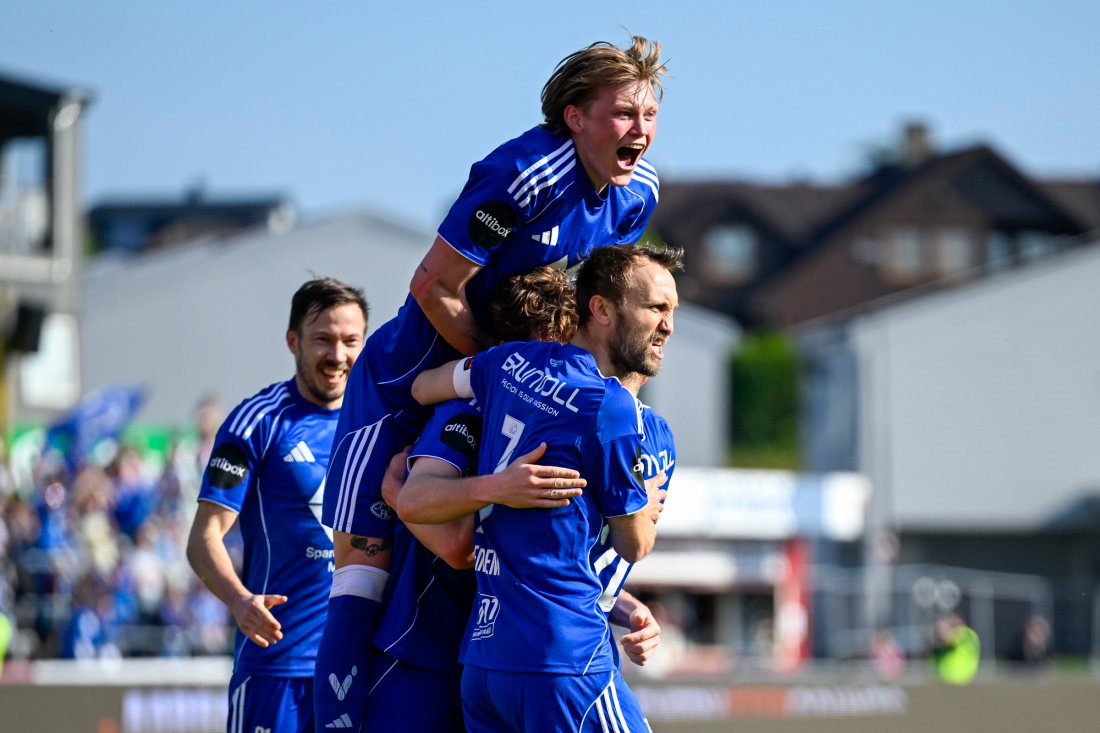 Emil Breivik har gjort 0-3 - til stor jubel for et MFK-lag som er i ferd med å finne formen. Foto: Carina Johansen / NTB