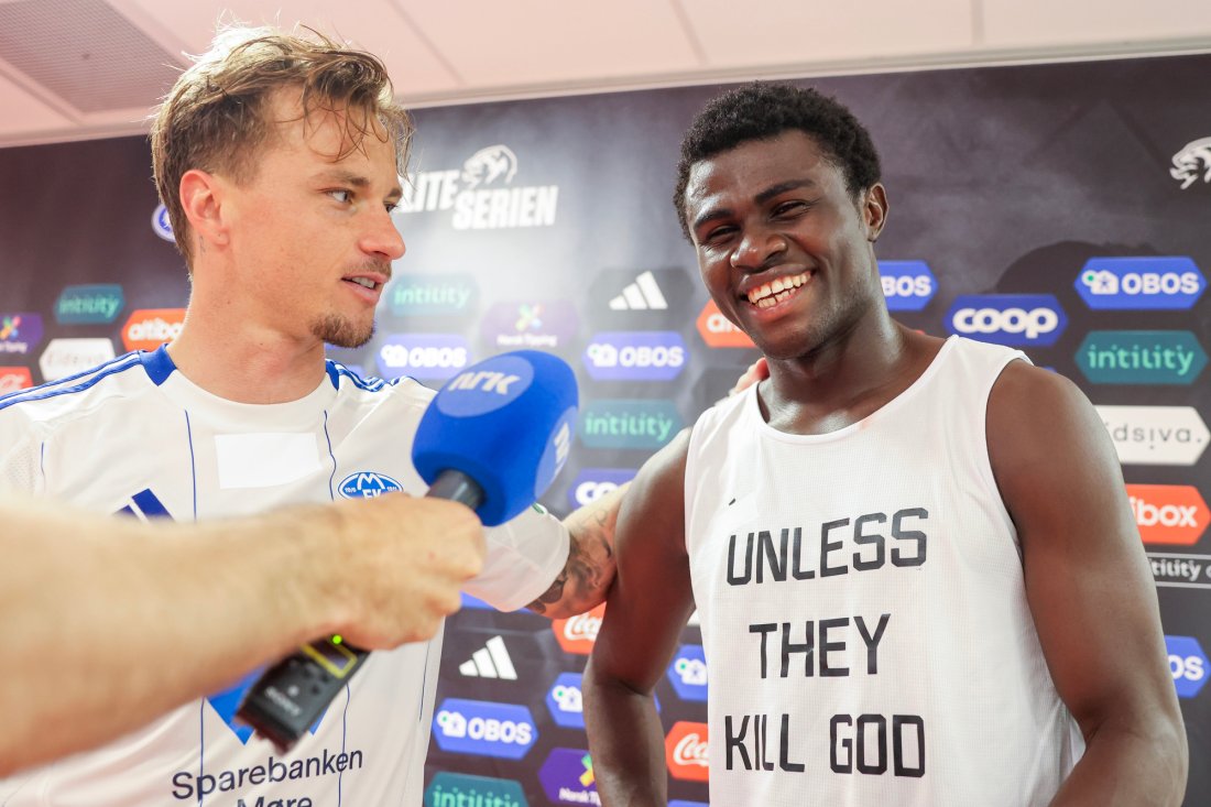 Fredrik Gulbrandsen og Daniel Daga godt fornøyde med å ha snudd kampen med to seine scoringer. Foto: Jonas Been Henriksen / NTB