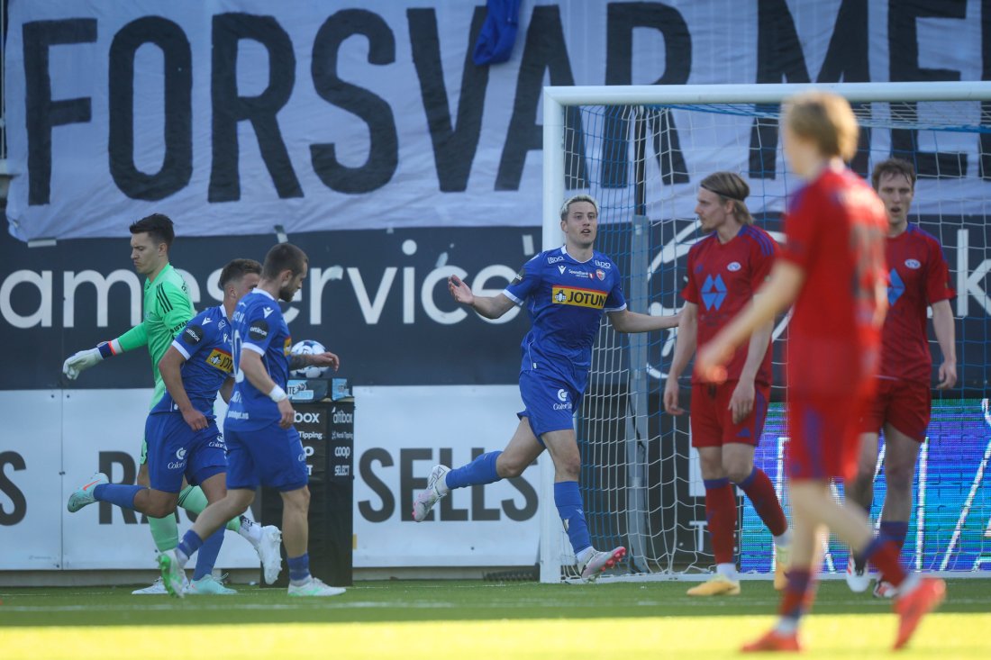 Mer scoringsjubel for Stefan Ingi Sigurdarson. 2-0! .Foto: Trond R. Teigen / NTB
