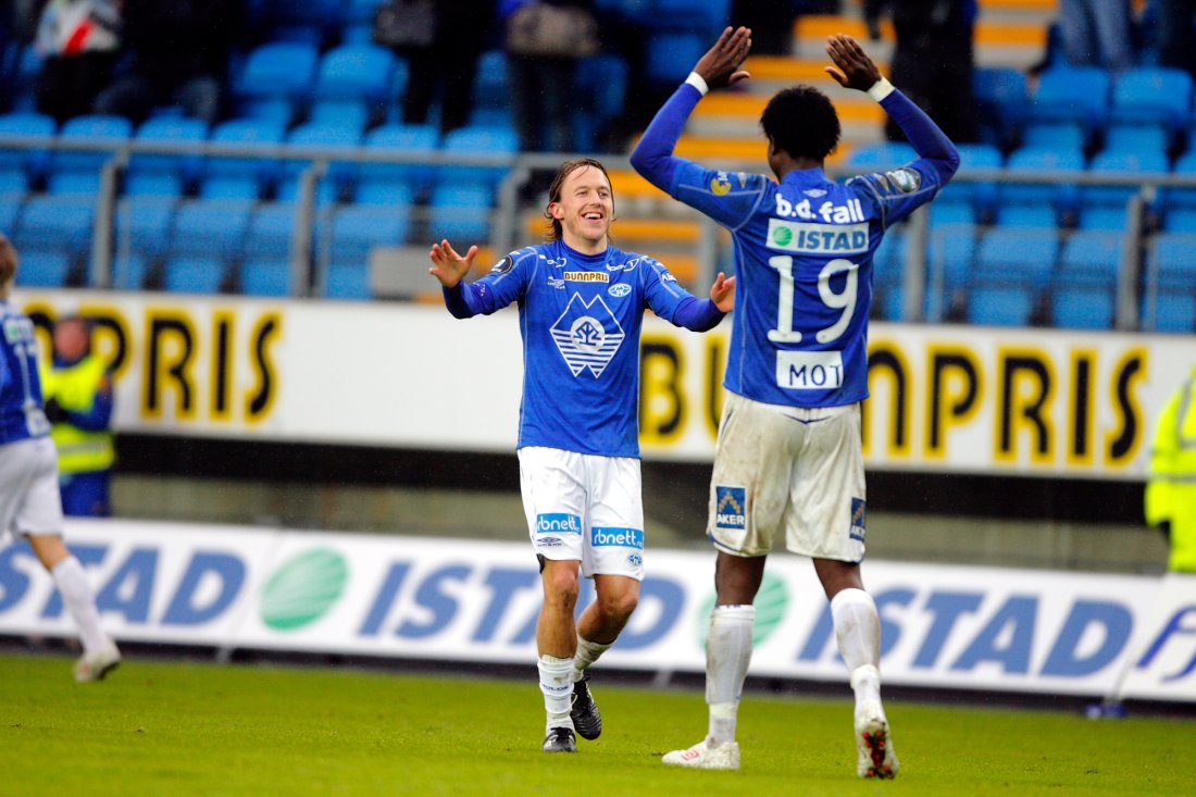 Jubel for seier mot Strømsgodset i 2010. Mattias Mostrøm og Baye Djiby Fall jubler etter 3-2 scoringen. Foto: Svein Ove Ekornesvåg / NTB