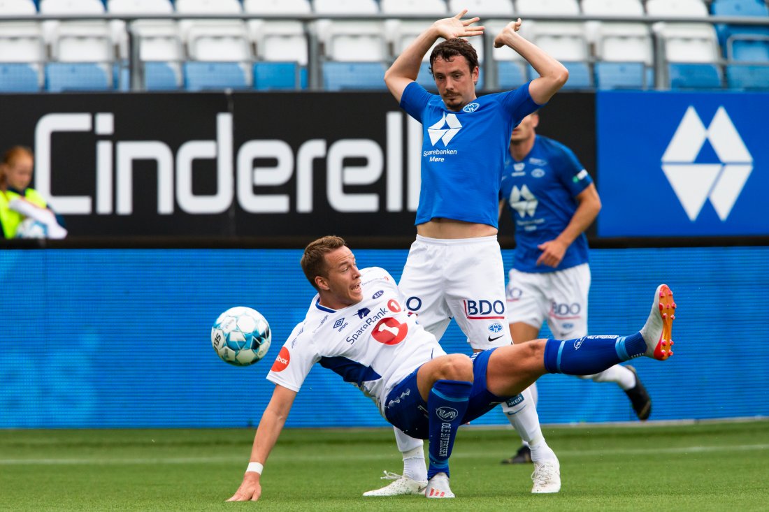 - Æ va ikke borti'n. Ranheims Michael Karlsen i ublidt møte med Vegard Forren i 2019. Foto: Svein Ove Ekornesvåg / NTB